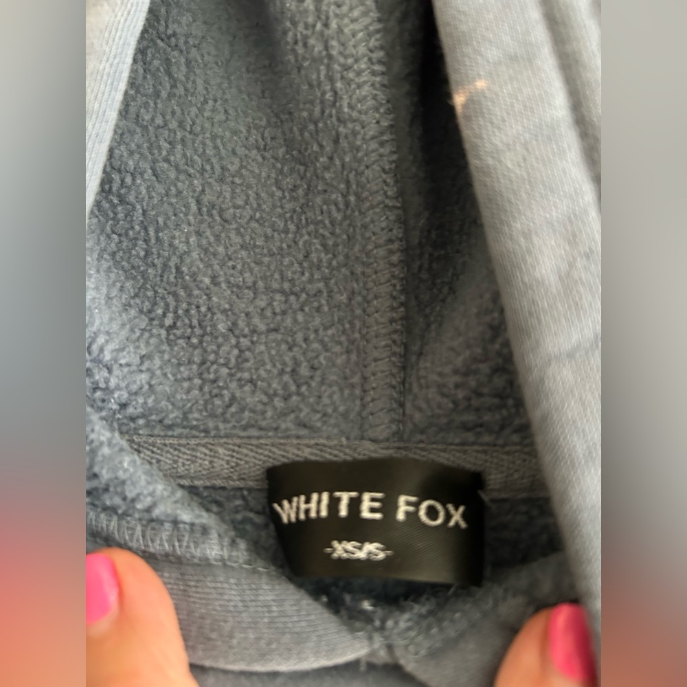 White fox sweatshirt blue extra small small